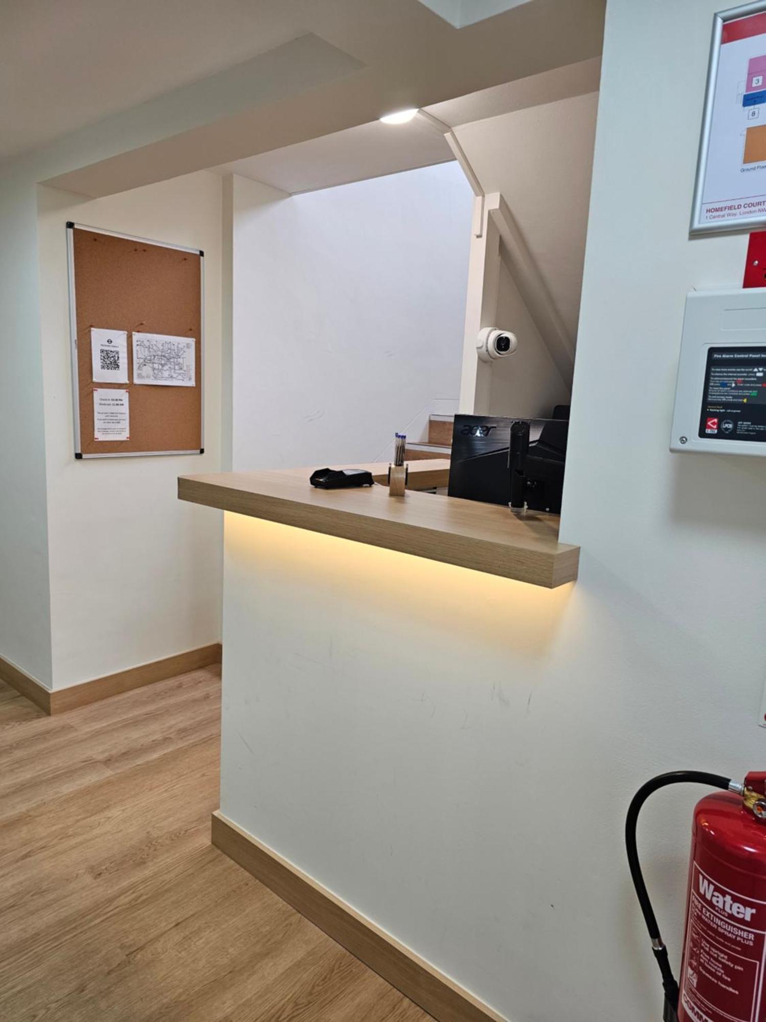 Homefield Lodge 런던 외부 사진